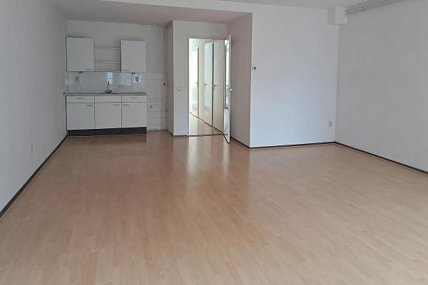 Studio Corversplein in Maastricht, Huizen en Kamers, Kamers te huur, 50 m² of meer, Maastricht