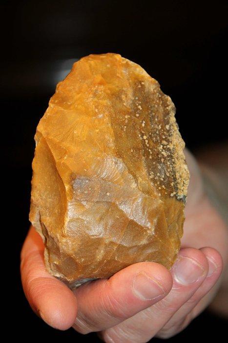 Paleolithisch Vuursteen Biface, nucléus - 98 mm (Zonder, Antiek en Kunst, Antiek | Overige Antiek