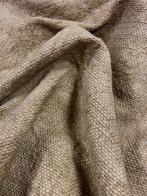 Weefstof met een dikke weefstructuur en een onregelmatige