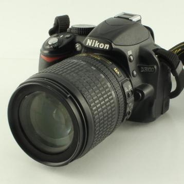 Nikon D3100 met 18-105 Objectief Oplader en Tas beschikbaar voor biedingen