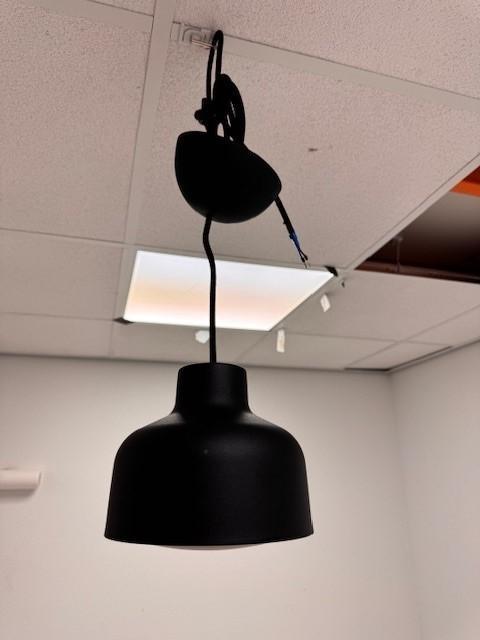 Zero Lens small design hanglamp zwart, Zakelijke goederen, Kantoor en Winkelinrichting | Kantoormeubilair en Inrichting, Verlichting