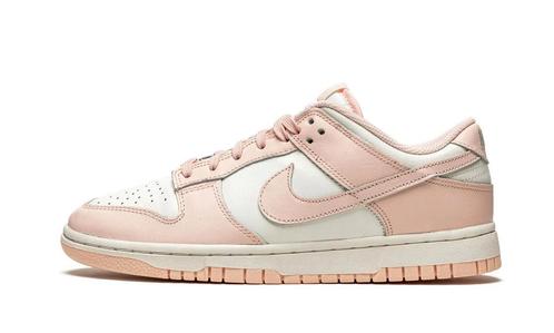 Nike Dunk Low Orange Pearl (W) - maat 40 (Sneakers), Kleding | Dames, Schoenen, Sneakers of Gympen, Oranje, Nieuw, Verzenden