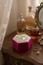 Themacollectie - Zeskantig sieradendoosje van fluweel met, Antiek en Kunst