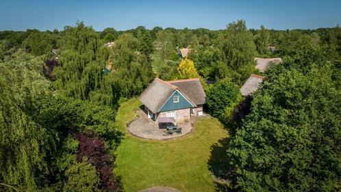 Te huur: vakantiehuis voor 6 personen in de Weerribben, Vakantie, Vakantiehuizen | Nederland, Recreatiepark, Overijssel, In bos