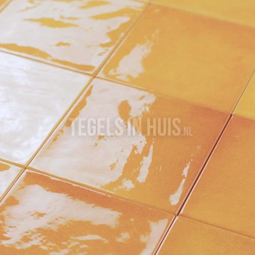 Handvorm wandtegel 13x13 geel goud soft glans wandtegel, Doe-het-zelf en Verbouw, Tegels, Wandtegels, Nieuw, 10 m² of meer, Keramiek