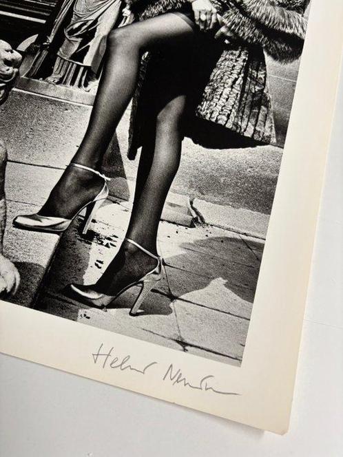Helmut Newton (1920 - 2004) - Fashion Photograph, Antiek en Kunst, Kunst | Schilderijen | Modern
