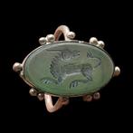 Moderne zilveren ring met een oude nabij-oosterse intaglio, Antiek en Kunst