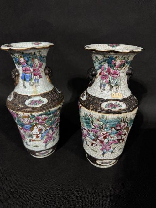 Vaas - Antieke Chinese keramiek 17e eeuw - China - Qing, Antiek en Kunst, Antiek | Overige Antiek