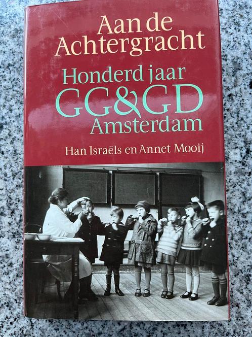 Aan de achtergracht, Boeken, Geschiedenis | Stad en Regio, 20e eeuw of later, Gelezen, Verzenden