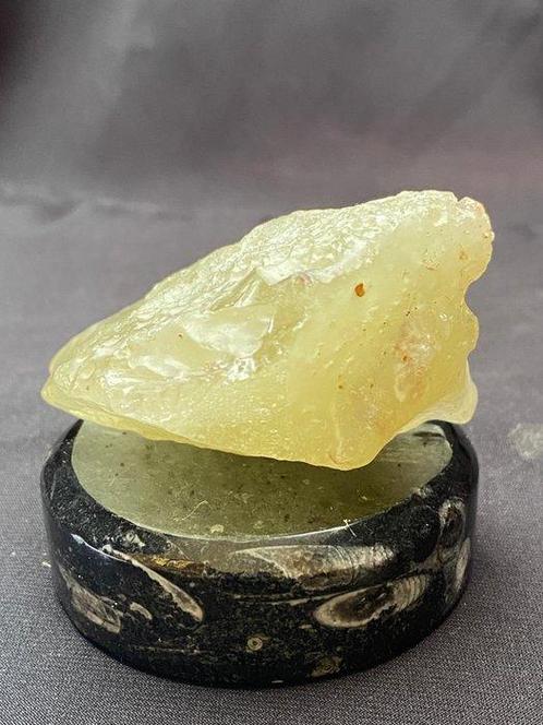 Libisch woestijnglas Ruw - Hoogte: 7 cm - Breedte: 6 cm -, Verzamelen, Mineralen en Fossielen