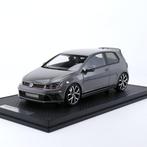 DNA Collectibles 1:18 - Modelauto - Volkswagen Golf GTI VII, Hobby en Vrije tijd, Modelauto's | 1:5 tot 1:12, Nieuw