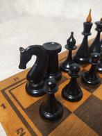 Schaakspel - Vintage chess. Mordovian chess. USSR. Wooden.