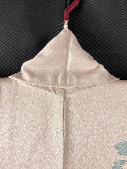 Kimono - Hmongi Stijl: Enkele Heraldiek met Bloemen- en, Antiek en Kunst, Antiek | Overige Antiek