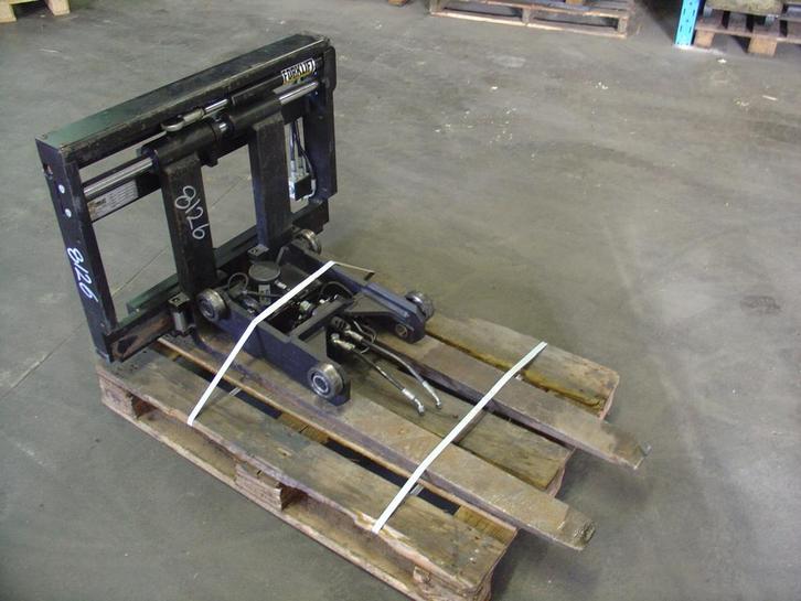 Forklift-Attachment Vorkversteller, Zakelijke goederen, Machines en Bouw | Heftrucks en Intern transport, 1000 tot 2000 kg, Overige aandrijving