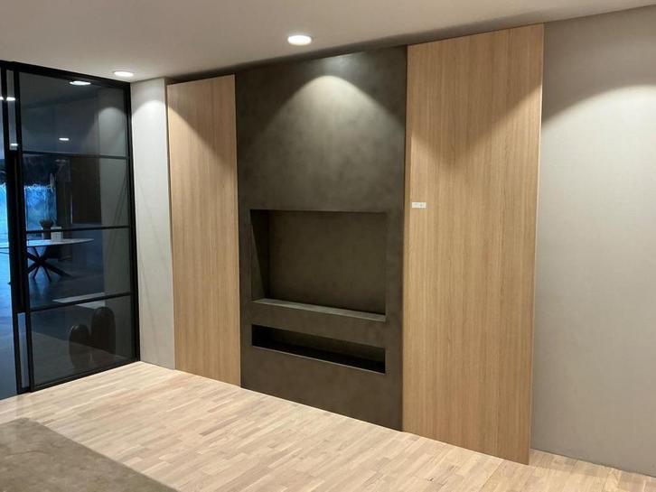 Online veiling: Cinemawand, hout, 339x275 cm, Huis en Inrichting, Kasten | Wandmeubels, Gebruikt