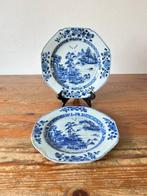 Bord (2) - Porselein - 8 hoekige borden