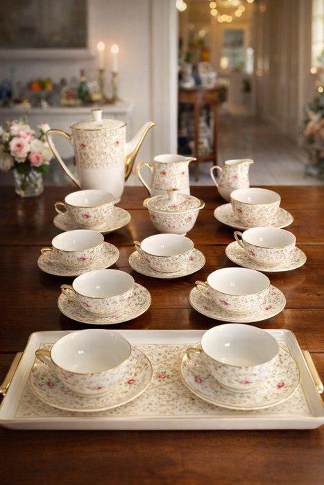 Ontbijtservies (13) - Porselein - Villeroy & Boch (SAAR) –, Antiek en Kunst, Antiek | Meubels | Tafels