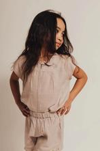 Meisjes blouse delan lila  Baje Studio Maat 134, Baje, Meisje, Trui of Vest, Nieuw