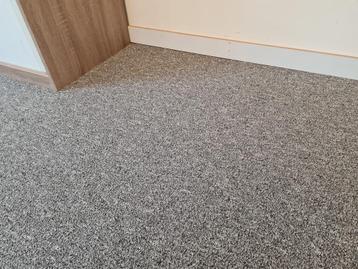 Tapijttegels sale voordeel o.a. Heuga grijs/grote partijen! beschikbaar voor biedingen
