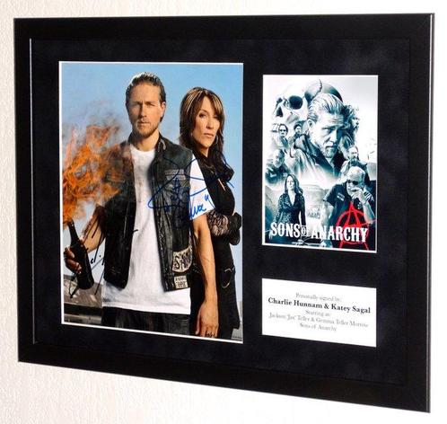 Sons of Anarchy - Charlie Hunnam & Katey Sagal (Jax & Gemma), Verzamelen, Film en Tv