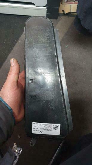 VOLKSWAGEN UP STOEL AIRBAG RECHTS 1S0880242A, Auto-onderdelen, Motor en Toebehoren, Verzenden