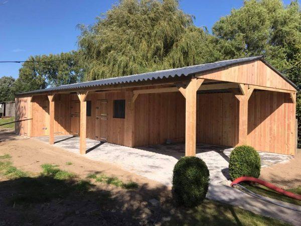 2 stallen en schuur en overkapping horsestables prijzen incl, Dieren en Toebehoren, Stalling en Weidegang, 2 of 3 paarden of pony's