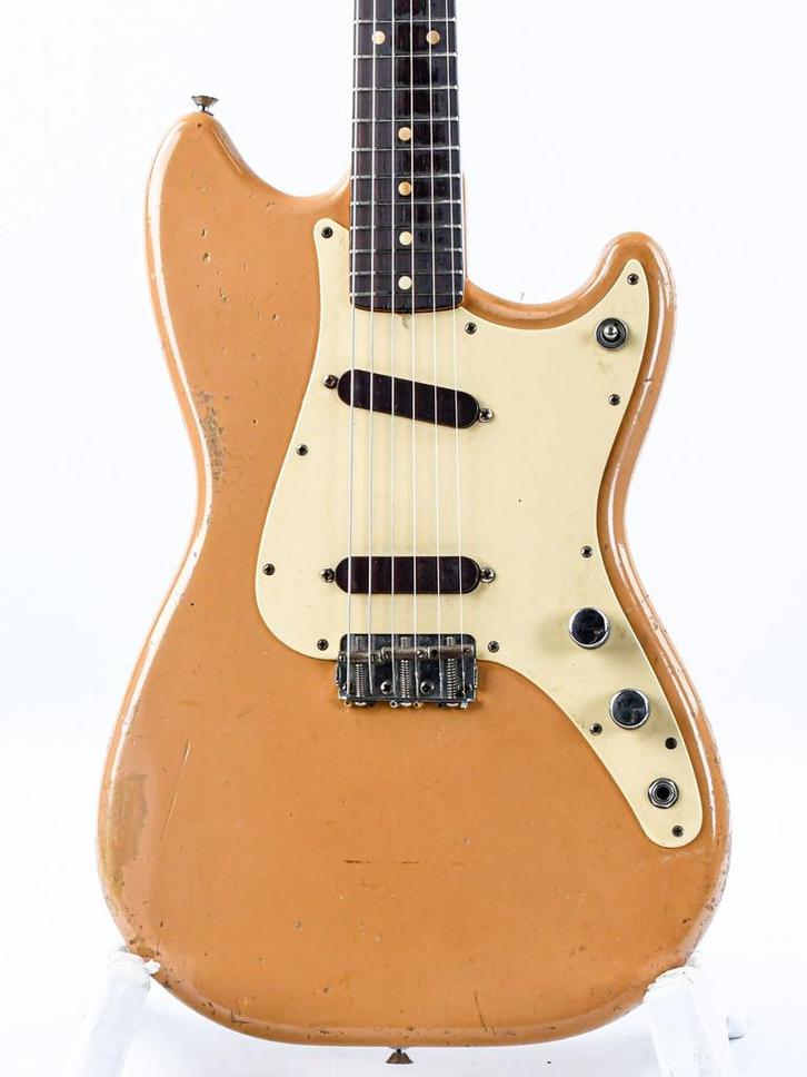 Fender Duo Sonic Desert Sand 1962 (Elektrische Gitaren), Muziek en Instrumenten, Snaarinstrumenten | Gitaren | Elektrisch, Solid body