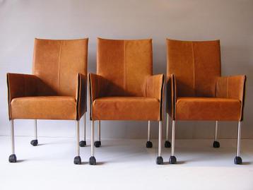 Leren eetkamerstoelen armleuningen hout rvs staal wieltjes beschikbaar voor biedingen