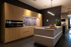 High-end eikenhouten eilandkeuken met luxe Miele apparatuur!, Huis en Inrichting, Ophalen, Overige kleuren, Overige typen, Nieuw