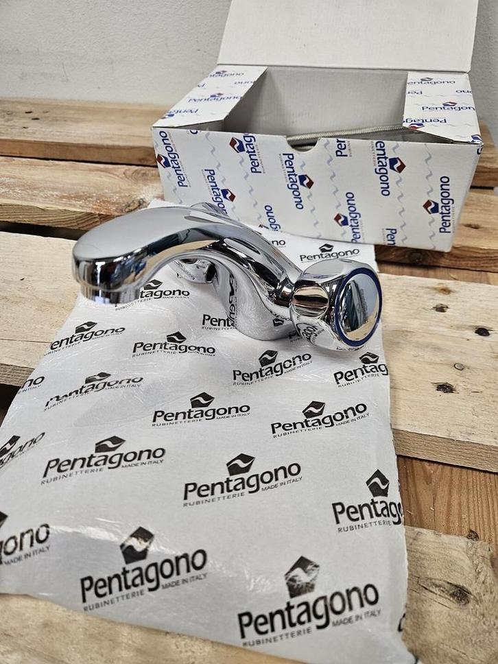 Pentagono wastafelkraan chroom, Doe-het-zelf en Verbouw, Sanitair, Kraan, Nieuw, Chroom, Ophalen of Verzenden