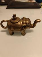 Decoratieve theepot in de vorm van een olifant - India