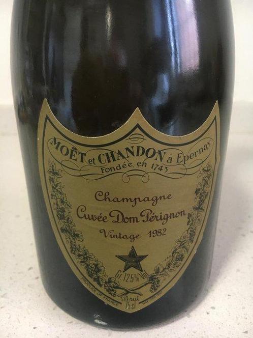 1982 Dom Pérignon - Champagne Brut - 1 Fles (0,75 liter), Verzamelen, Wijnen