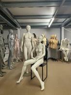 dames etalagepop abstract zittend € 95,00, Ophalen of Verzenden