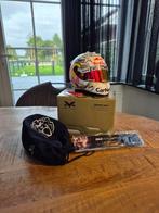 Red Bull Racing - Max Verstappen - 2022 - Scale 1/2 helmet, Nieuw