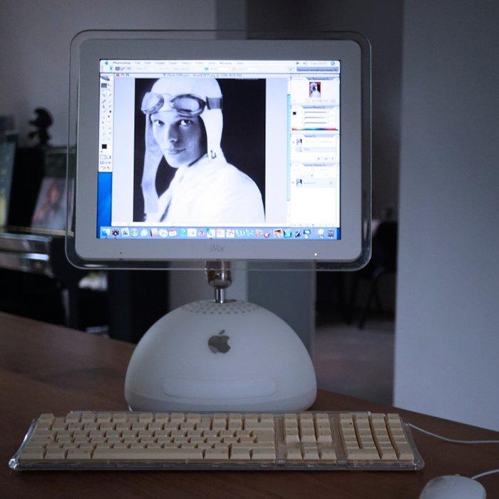 Apple FIRST TOURNESOL – iMac G4 with Apple Pro Keyboard &, Spelcomputers en Games, Spelcomputers | Overige Accessoires