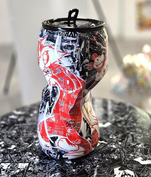 Patryk Konrad - Coca Cola pop art crushed can - limited, Antiek en Kunst, Kunst | Designobjecten