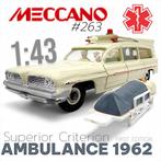 1:43 - Modelauto - Superior Criterion Ambulance + 2x Medici