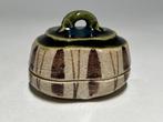 Oribe Ware Hajiki Incense Container (Kg) by Matsumoto