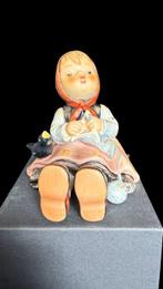 Goebel - Beeldje - Happy Pastime - TMK6 - Porselein