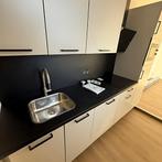 Gestoffeerde kamer met eigen keuken in Winschoten gevonden i, Huizen en Kamers, Kamers te huur, 20 tot 35 m², Overige regio's