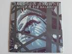 LP gebruikt - Jackson Browne - Lives In The Balance, Cd's en Dvd's, Vinyl | Rock, Verzenden, Zo goed als nieuw