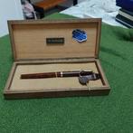 Parker - 180 Chinese Lacquer - Vulpen, Verzamelen, Pennenverzamelingen, Nieuw