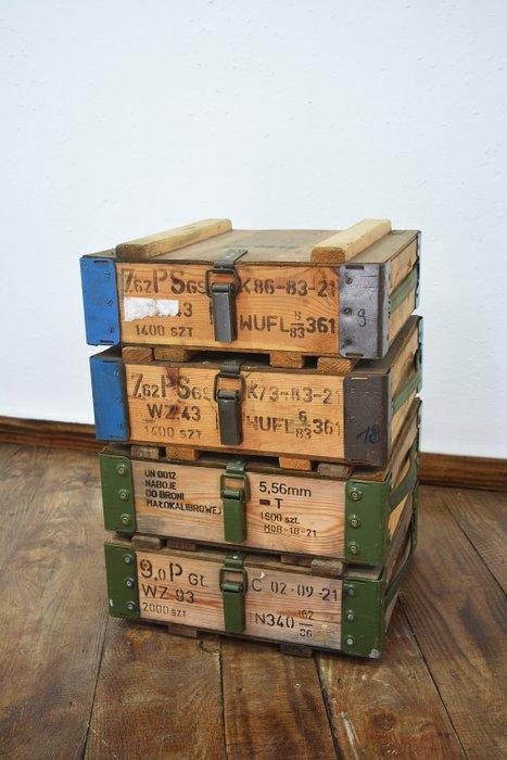 Doos (4) - Hout, Staal, Opbergdozen, Antiek en Kunst, Antiek | Wandborden en Tegels
