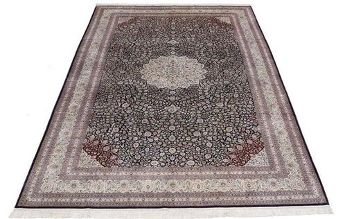 Silk Hereke Carpet with 10/10 Quality - Pure Luxe ~1 Mio., Huis en Inrichting, Stoffering | Tapijten en Kleden