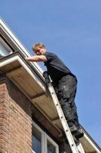 Dakgoot reinigen of repareren? Vraag naar de mogelijkheden, Schoonmaken woning