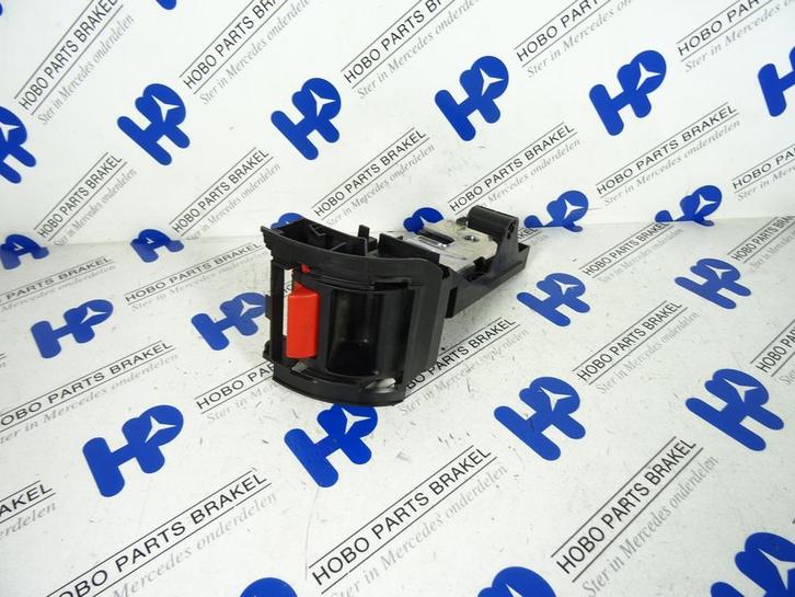 Achterbank vergrendeling A 204 920 0172 o.a: C-klasse w204, Auto-onderdelen, Interieur en Bekleding, Gebruikt, 3 maanden garantie