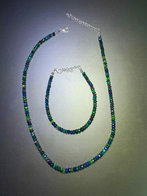 Ketting + armband van natuurlijke zwarte gefacetteerde, Verzamelen, Mineralen en Fossielen