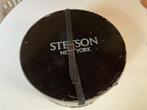 Stetson - Doos - karton met cellofaan en leer - Hoedendoos
