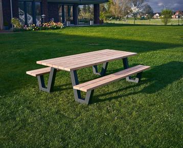 Picknicktafel Douglas met stalen onderstel – actieprijs beschikbaar voor biedingen