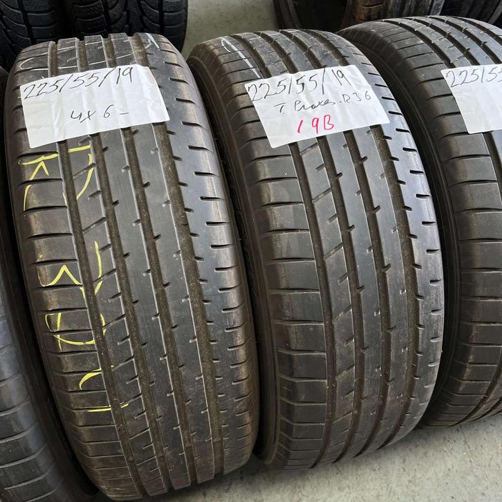 2 x Toyo Proxes R36 225-55-19 Zomerbanden 6mm, Auto-onderdelen, Banden en Velgen, 19 inch, Zomerbanden, 225 mm, Personenwagen